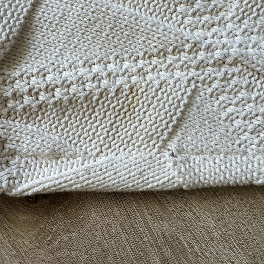 Women’s vintage 80’s Oversized Cream Knit Sweater 100% Cotton